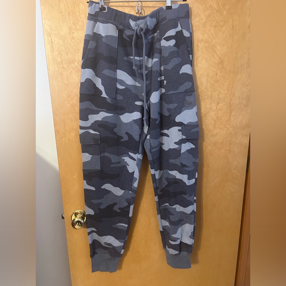 NWT VS PINK high rise camo cargo jogger S